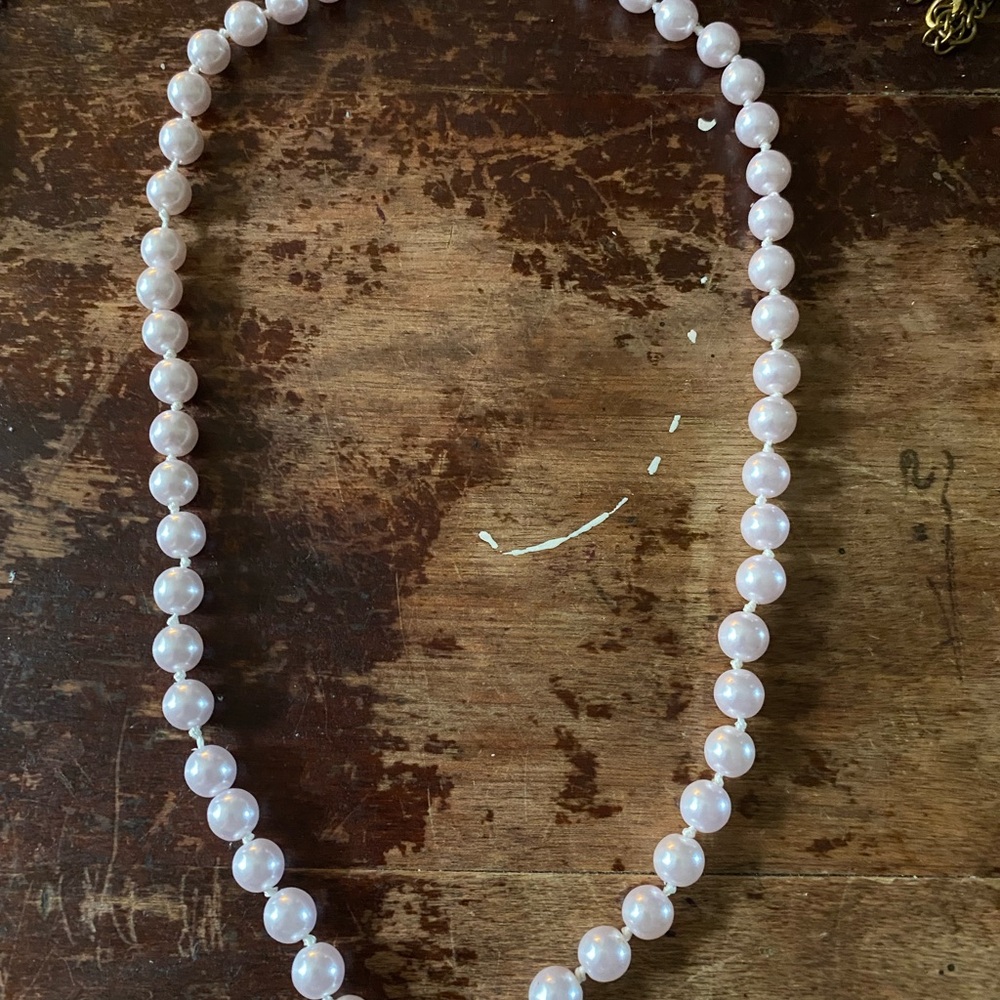 Elegant Pearl Necklace